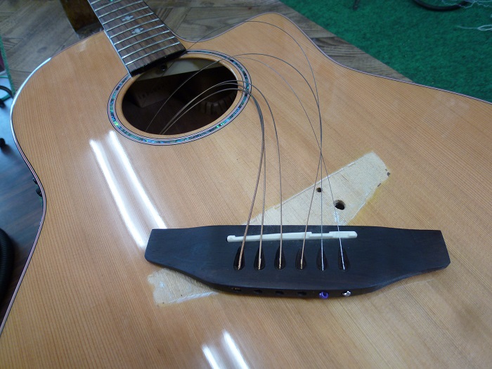 ブリッジ ネック折れなどギターの修理なら東京都足立区 皆川ギター工房